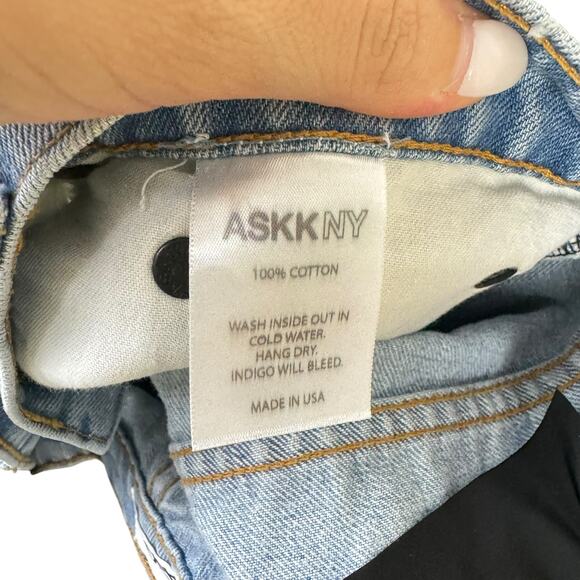 ASKK NY NWT Carrot Distressed Knees Light Wash 100% Cotton Straight Leg Jeans - Picture 10 of 10